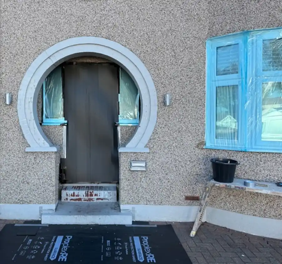 brick-arch-paint-removal-surface-protection.webp